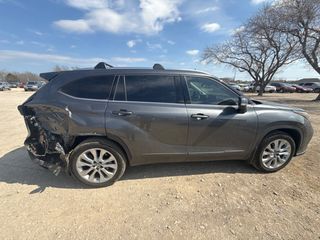 2022 Toyota Highlander Hybrid Limited - Exterior Side Passenger